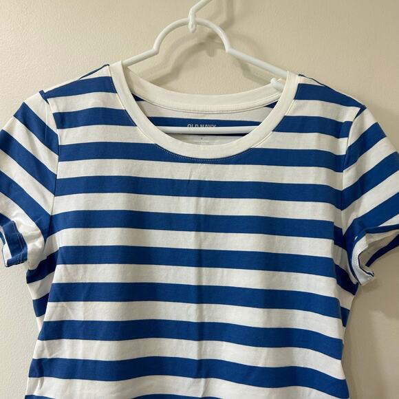 Old Navy NWT Womens Sz Medium Maternity Blue & White Striped Crew Neck T Shirt - Picture 2 of 6